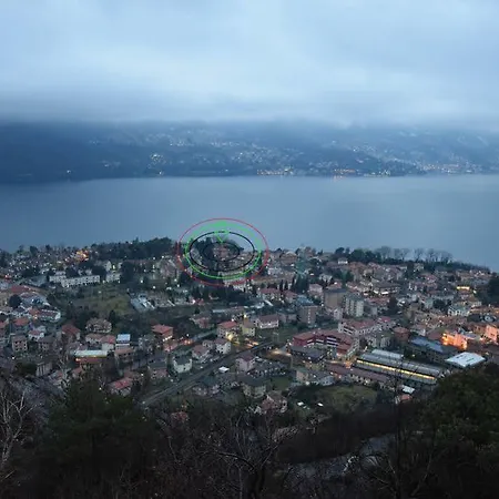 Sul Lago דירה *