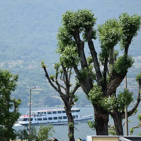 Sul Lago דירה *