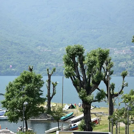 Sul Lago דירה דרביו