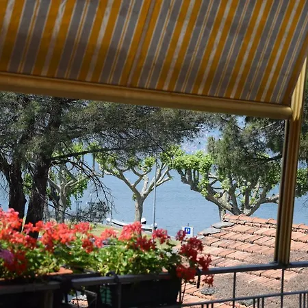 Sul Lago דירה דרביו